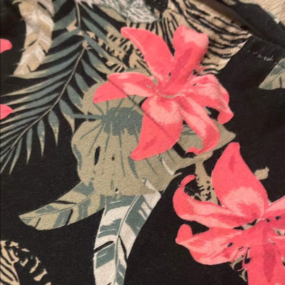 Tropical Flower and Tiger Board Shorts Retro Design ☀️⛱️🌊 - Picture 4 of 5